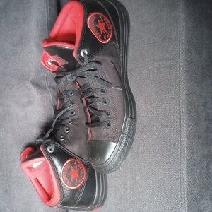 Converse unisex Chuck Taylor All Star High Street Exclusive Shoe - Black and Red